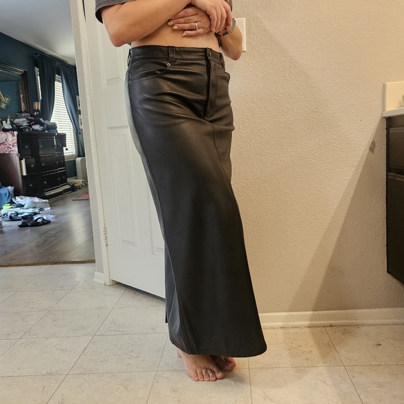 Sexy Fitted Free People Black Maxi Vegan Leather Dress Size 8 Button Closure. - Picture 1 of 12